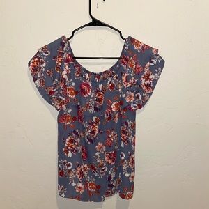 Floral ruffled short sleeve shirt
